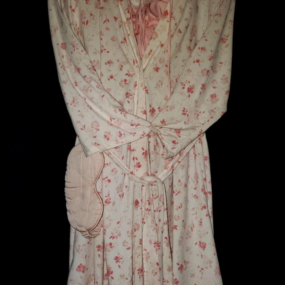 White and pink flower robe